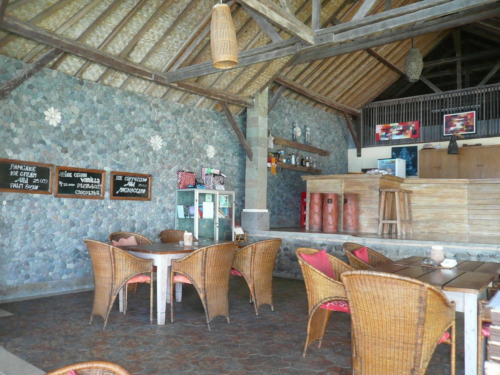 Wawa Wewe II Villas Amed  Exterior photo