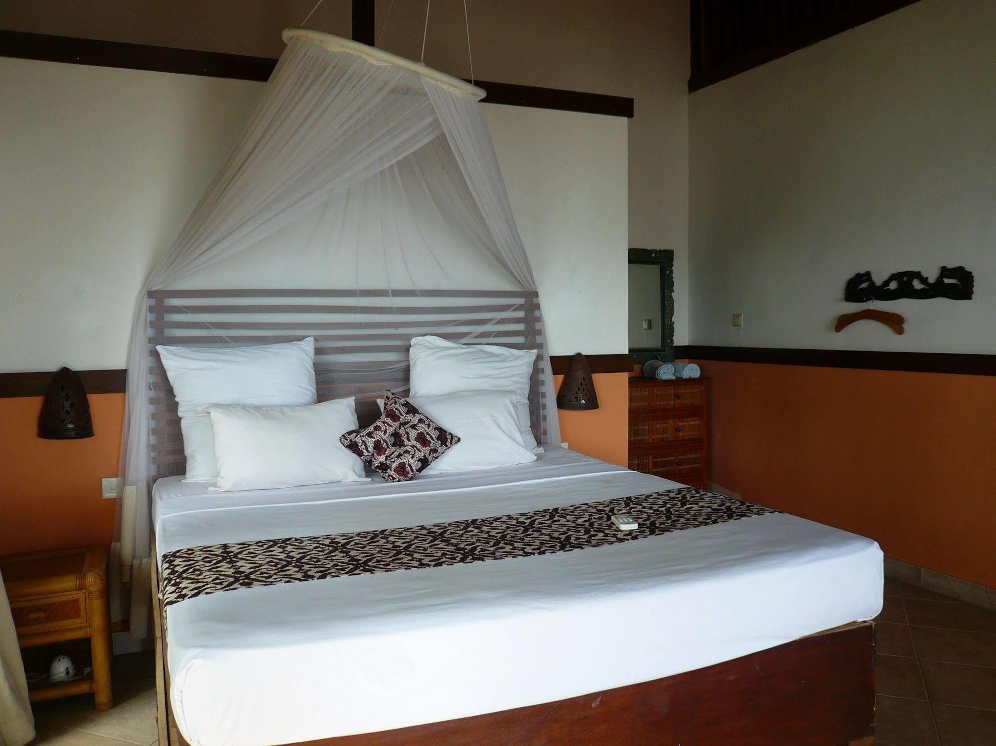 Wawa Wewe II Villas Amed  Exterior photo
