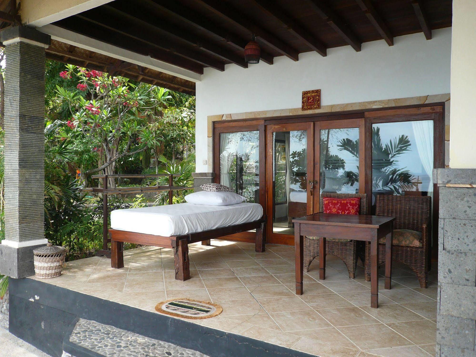 Wawa Wewe II Villas Amed  Exterior photo