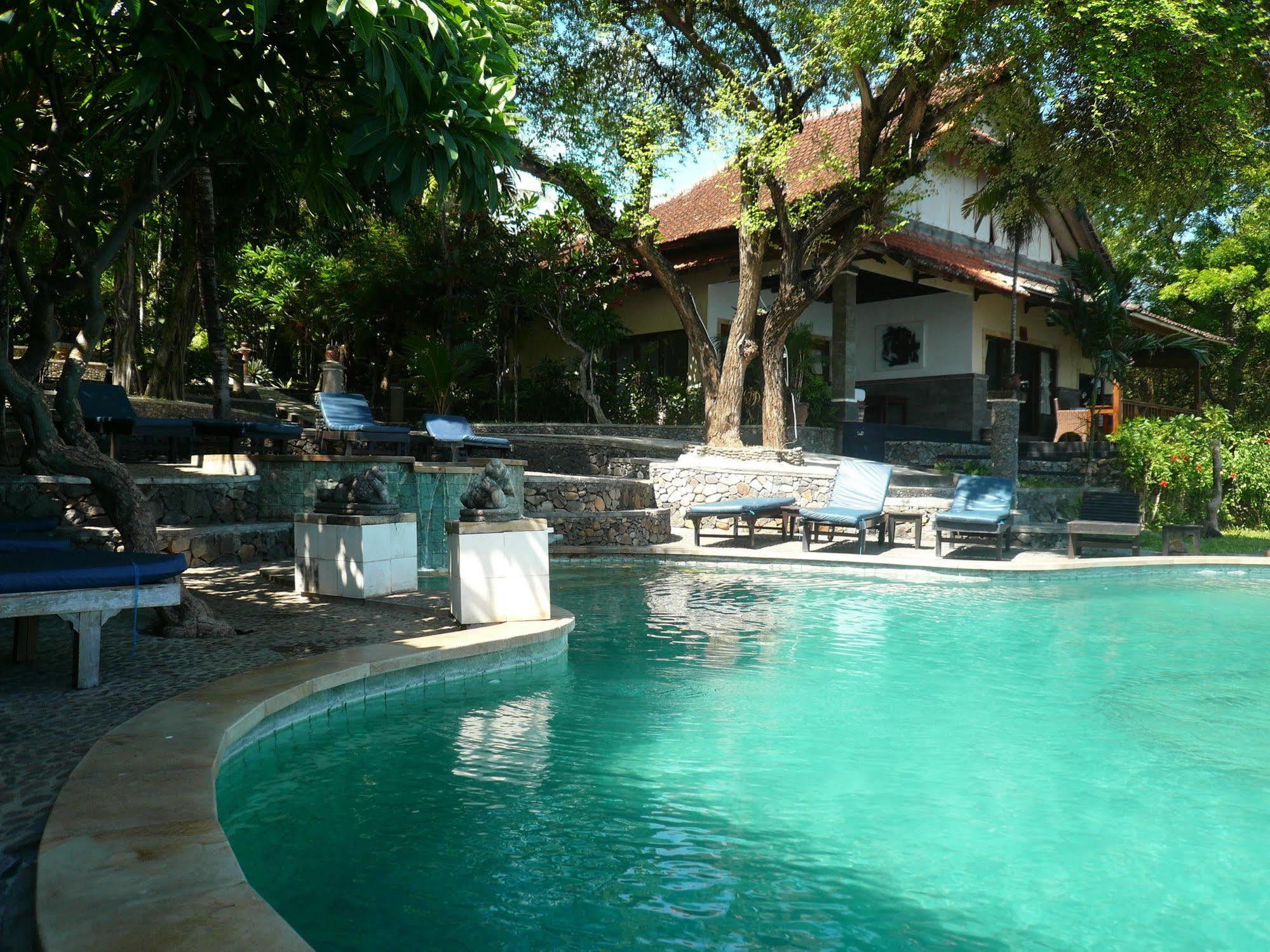 Wawa Wewe II Villas Amed  Exterior photo