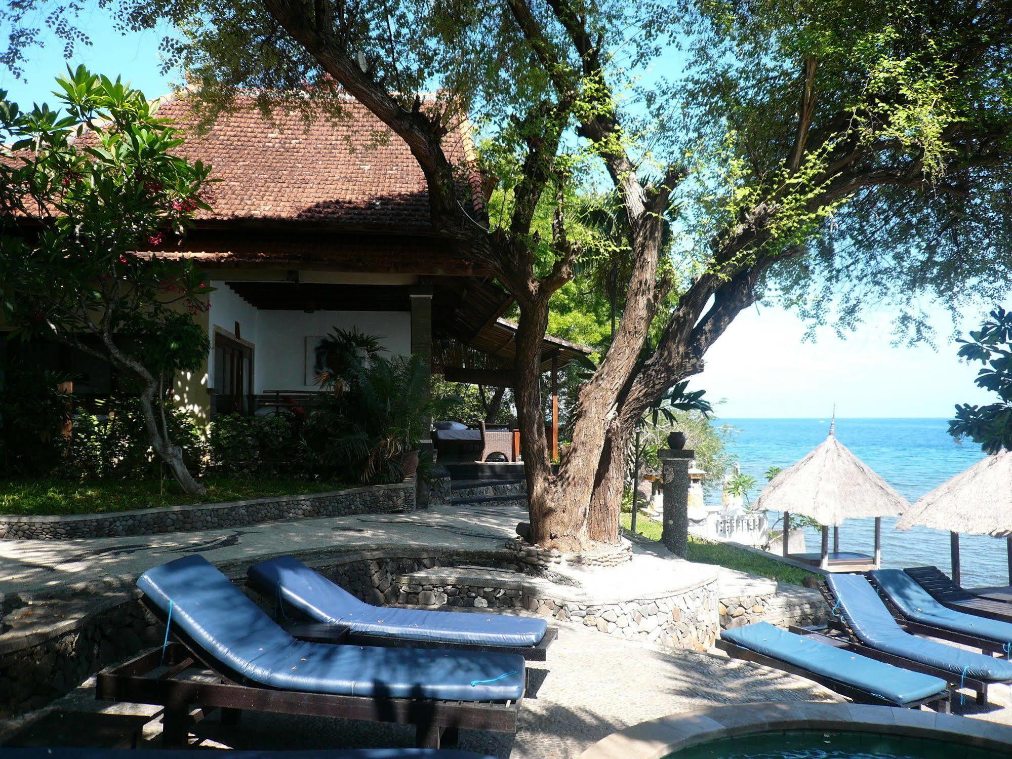 Wawa Wewe II Villas Amed  Exterior photo